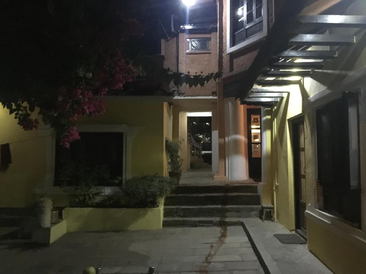 Krishna House Bed & Breakfast Bhaktapur Ngoại thất bức ảnh